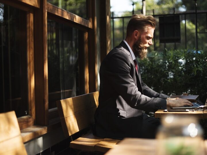 Como comprar visitas para site? Principais estratégias e cuidados