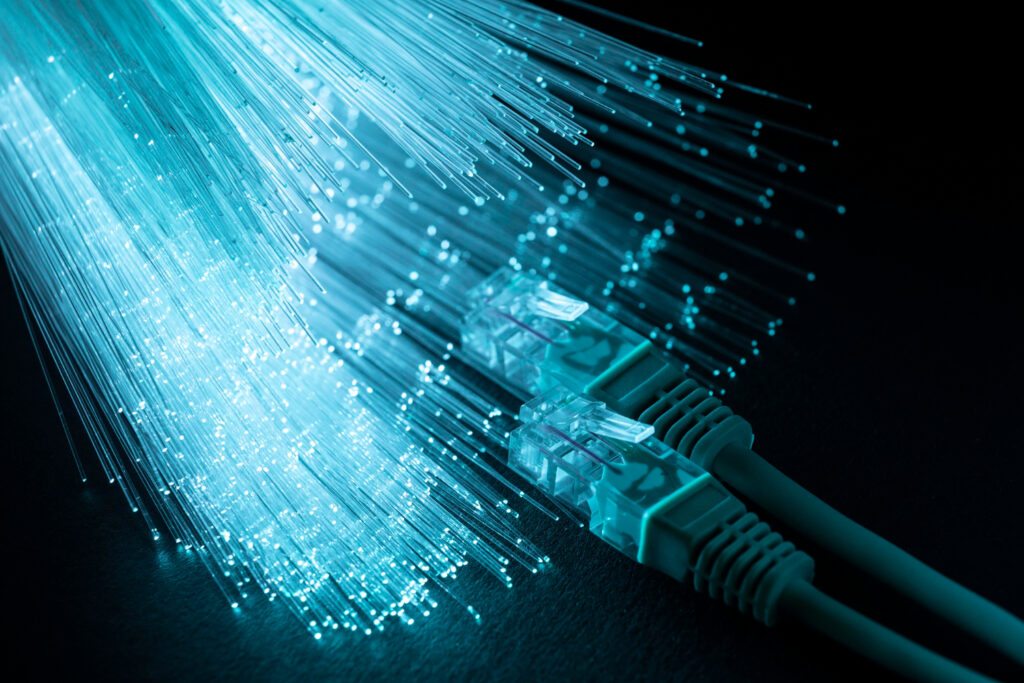 Conversor de fibra óptica: como funciona e quais são suas aplicações práticas