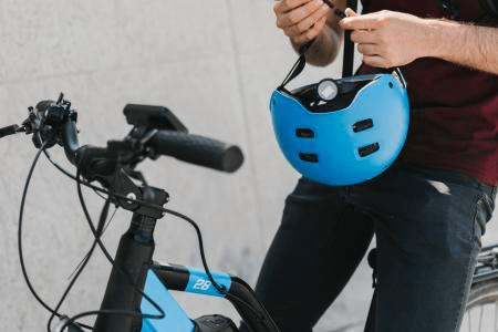 Qual tipo de proteção é mais indicado para trajetos curtos na cidade?