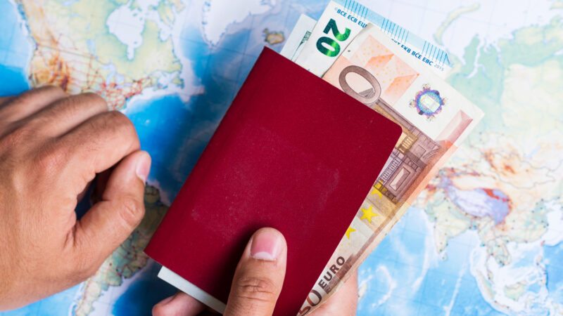 Quanto Custa Tirar Cidadania Portuguesa em 2026? Guia Completo de Custos e Etapas