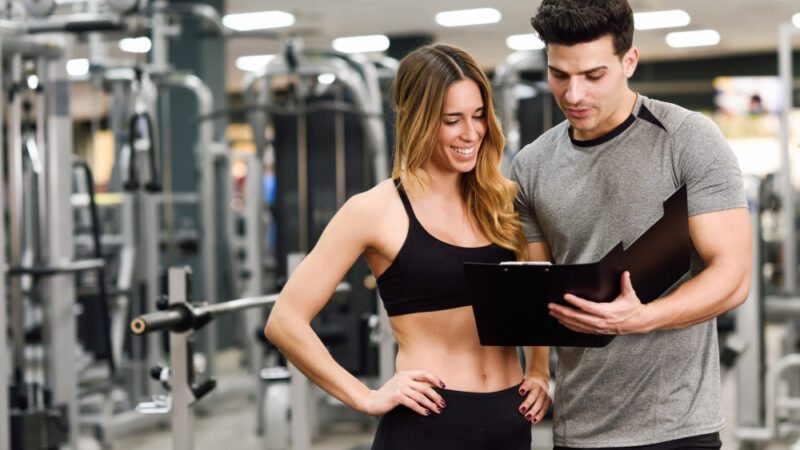 Como escolher um personal trainer no Rio de Janeiro sem cair em leilão de orçamento